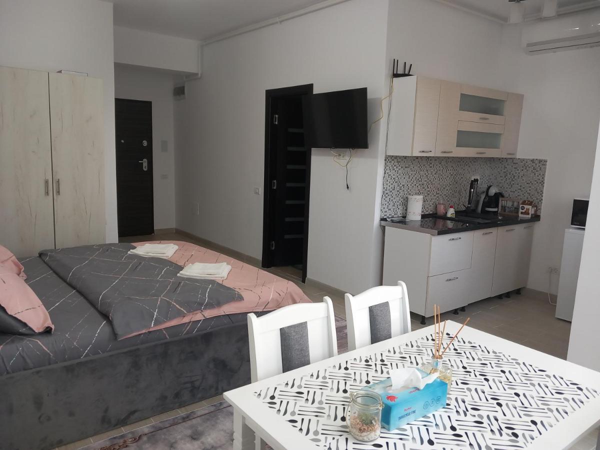 Joe Studio Apartment Mamaia Exterior foto